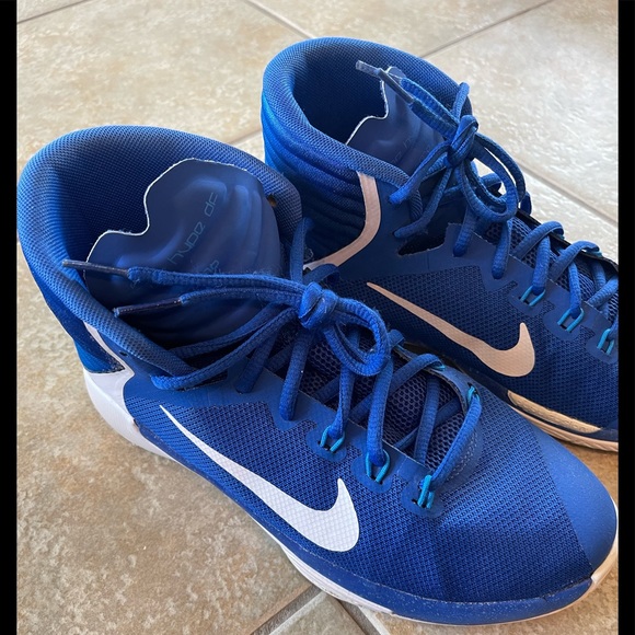 NIKE BOYS Lightweight Dual Fusion High Too Sneaker - Picture 7 of 10